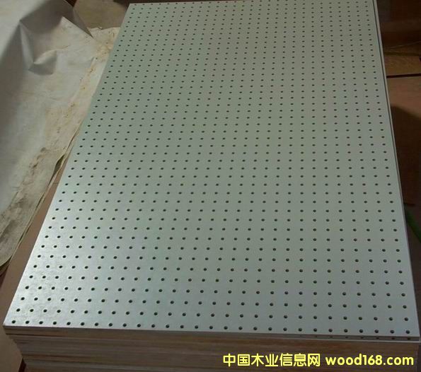 ɫ۰֬ľ/Gray Peg Board Back