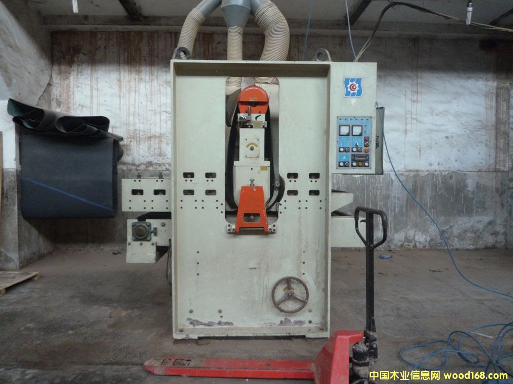 定厚砂光機(jī) 定厚砂光機(jī)