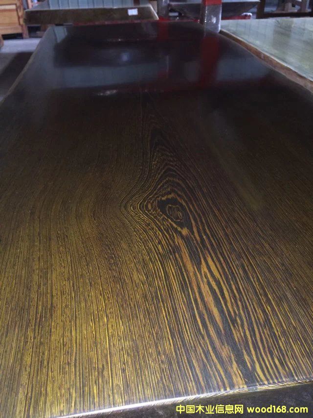 w的詳細介紹
