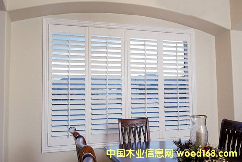 椴木透氣窗 椴木透氣窗